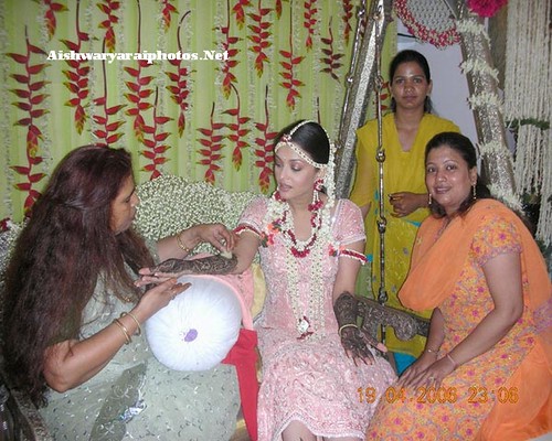 Aishwarya Rai Wedding Mehndi