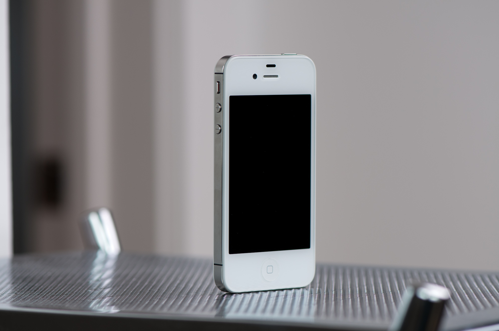 Apple Iphone 4s White Vs Black