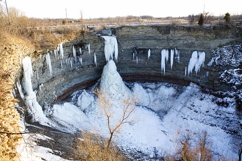 Devils Punch Bowl