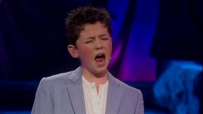 Home Celtic Thunder Damian Mcginty
