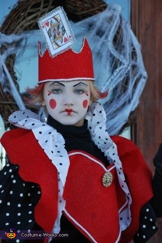 Homemade Queen Of Hearts Costume Ideas