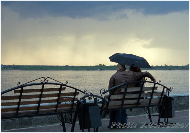 Images Of Love Couples In Rain