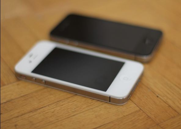 Iphone 4s Black Vs White Differences