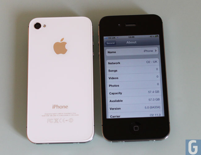 Iphone 4s White And Black Comparison