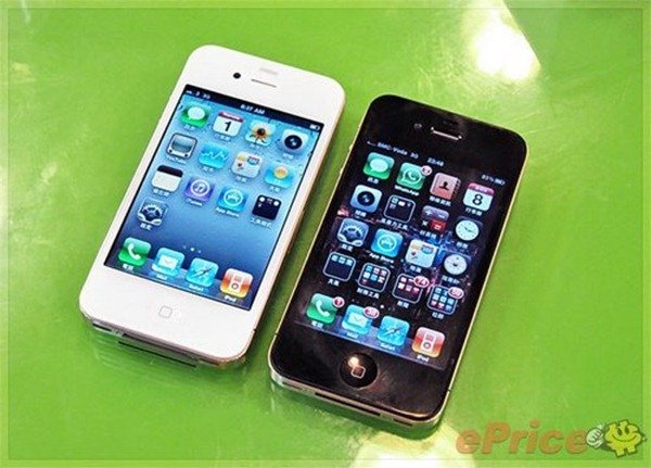 Iphone 4s White Vs Black Differences