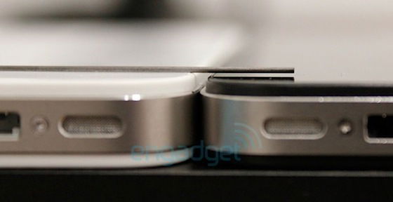 Iphone 4s White Vs Black Differences