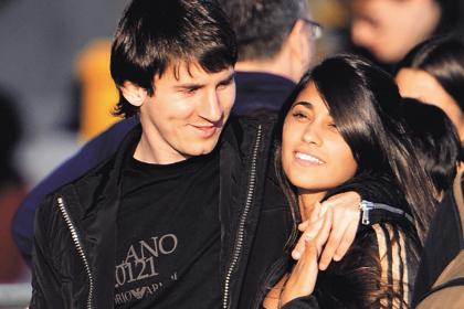 Lionel Messi Girlfriend Hot