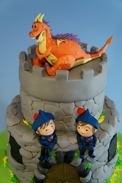 Mike The Knight Cake Figures