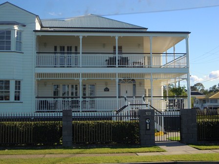Modern Queenslander Homes