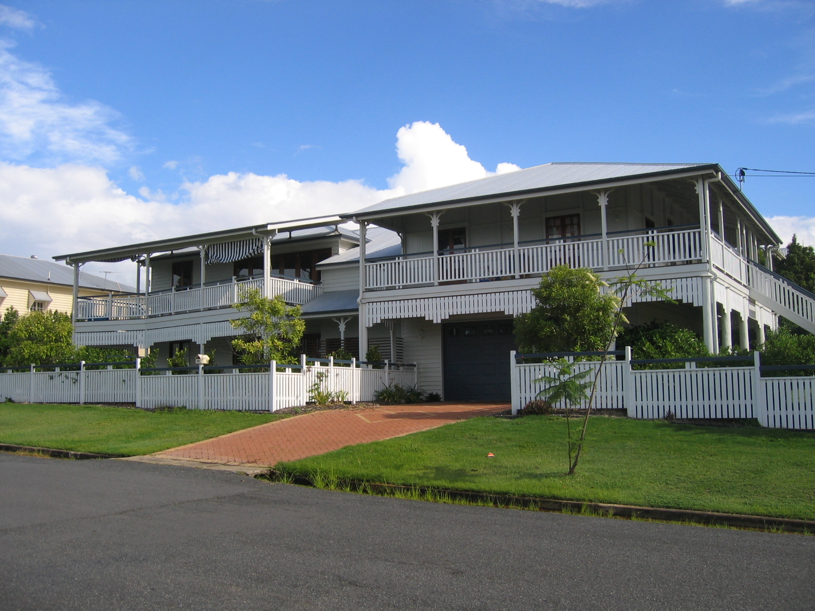 Modern Queenslander Homes