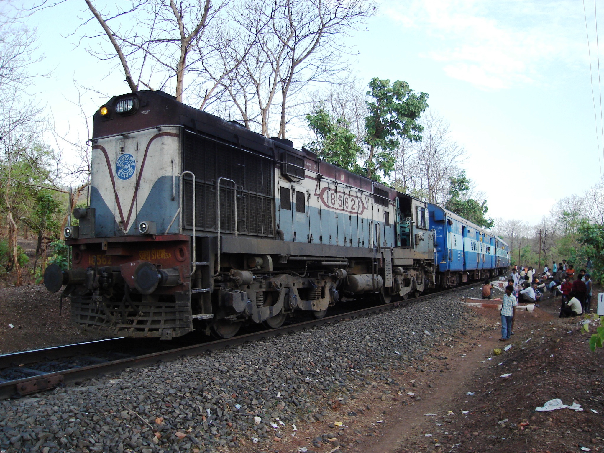 Pictures Of Indian Railway Trains