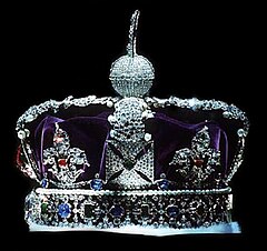 Queen Elizabeth Crown Weight