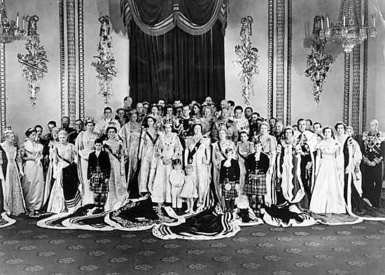 Queen Elizabeth Ii Coronation Dress