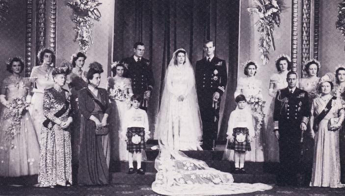 Queen Elizabeth Ii Coronation Dress