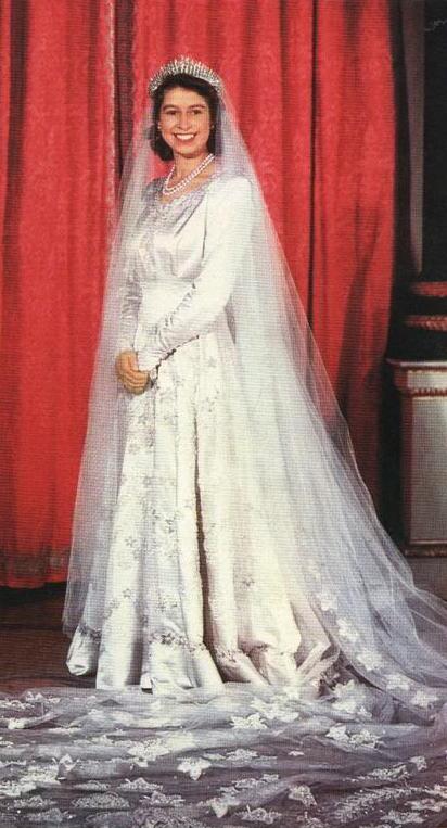 Queen Elizabeth Ii Coronation Dress