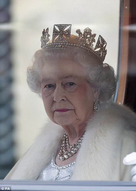 Queen Elizabeth Ii Crowns And Tiaras