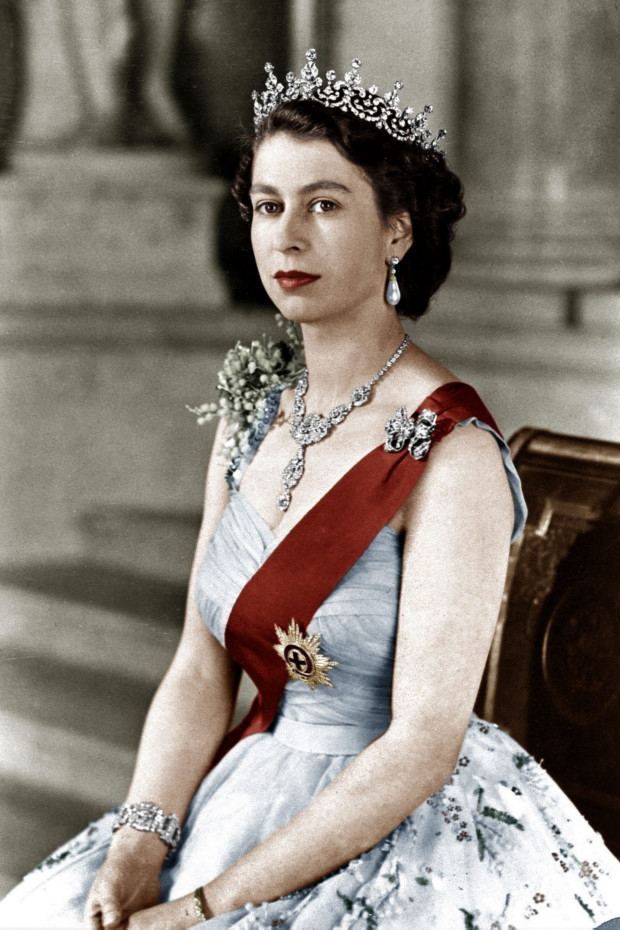 Queen Elizabeth Young Pictures