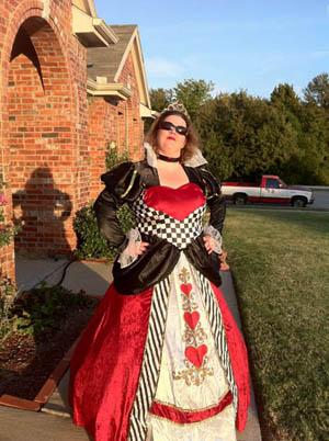 Queen Of Hearts Halloween Costume Diy