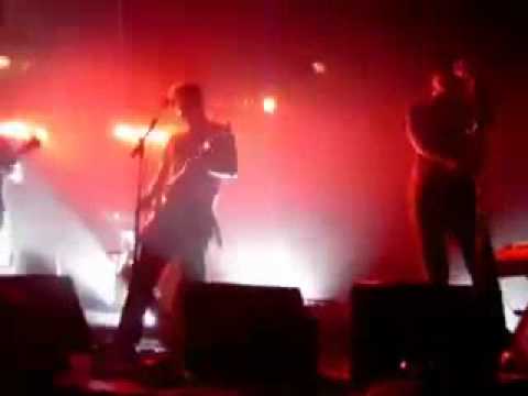 Queens Of The Stone Age Songs For The Deaf Lyrics