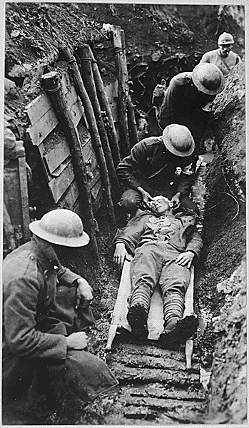 World War 1 Soldiers In Trenches