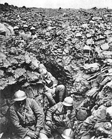 World War 1 Soldiers In Trenches