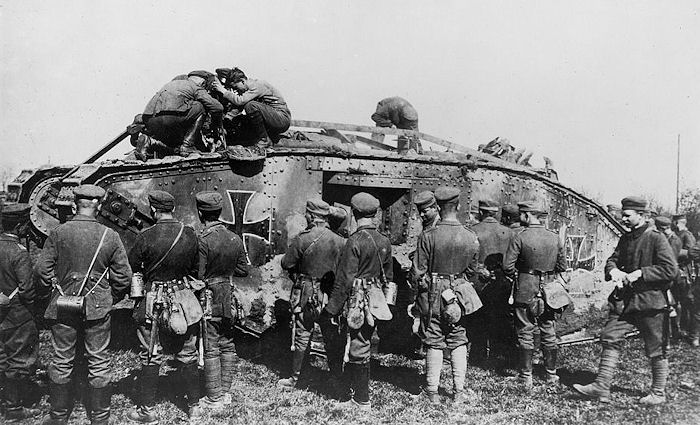 World War 1 Tanks Pictures